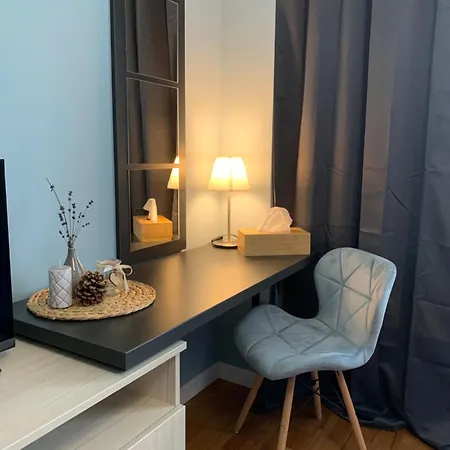 Blue Mountain Apartment
